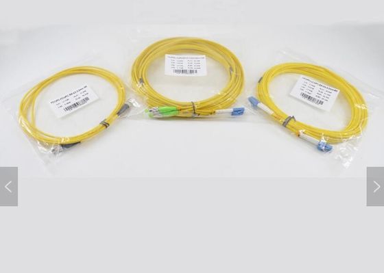 SC/UPC FTTHのための複式アパートSM DXの光ファイバケーブルへのSC/UPC